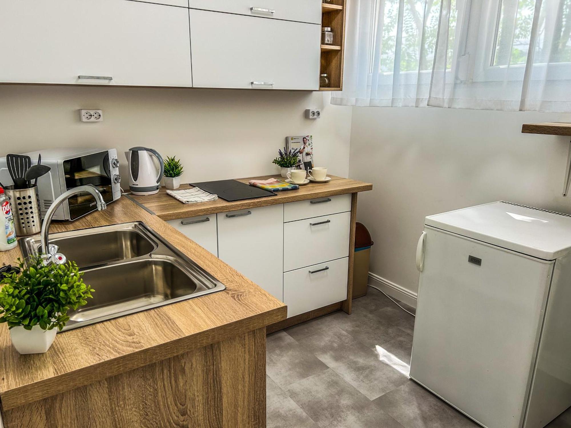 Villa Blue City Apartman Szekszárd Eksteriør billede